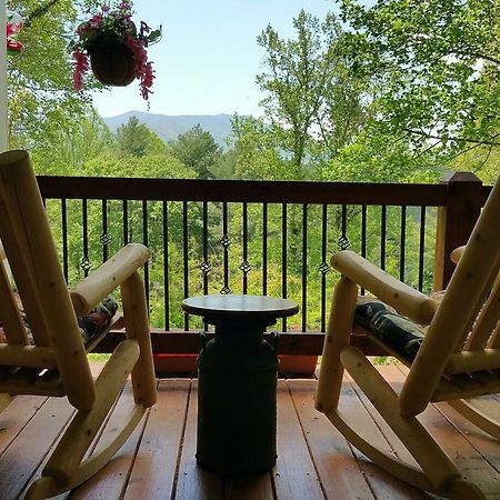 Almost Heaven Bed&Breakfast Waynesville Buitenkant foto