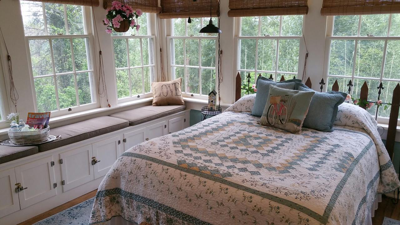 Almost Heaven Bed&Breakfast Waynesville Buitenkant foto